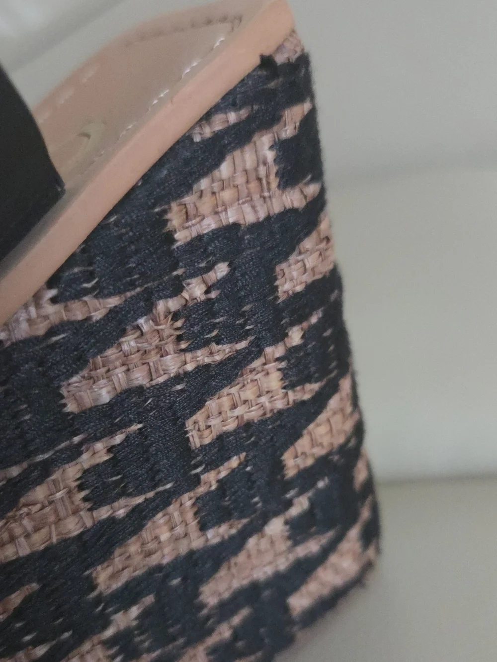 Louise et Cie stylish platform